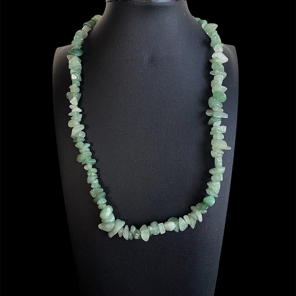 Vintage Green Quartz Necklace Barrel Clasp